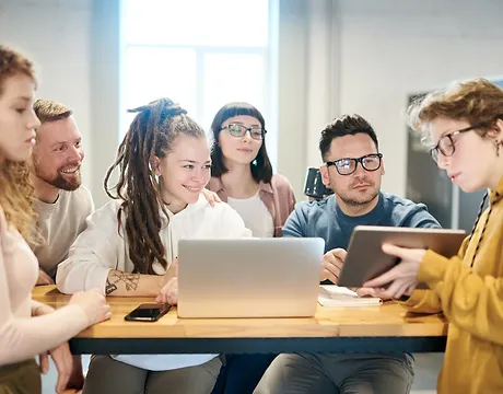 Feedback e a comunicação não violenta no processo de desenvolvimento dos colaboradores de uma empresa